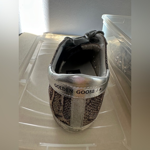 Golden Goose women’s Super Star low top sneaker. Size 38. Gold/silver shimmer. - Picture 4 of 7